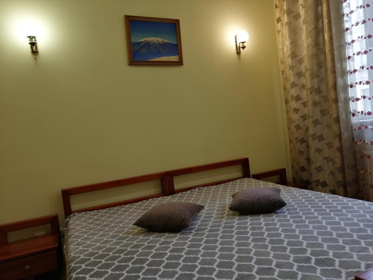 Apartament-Minihotel Elpida 리비프 외부 사진
