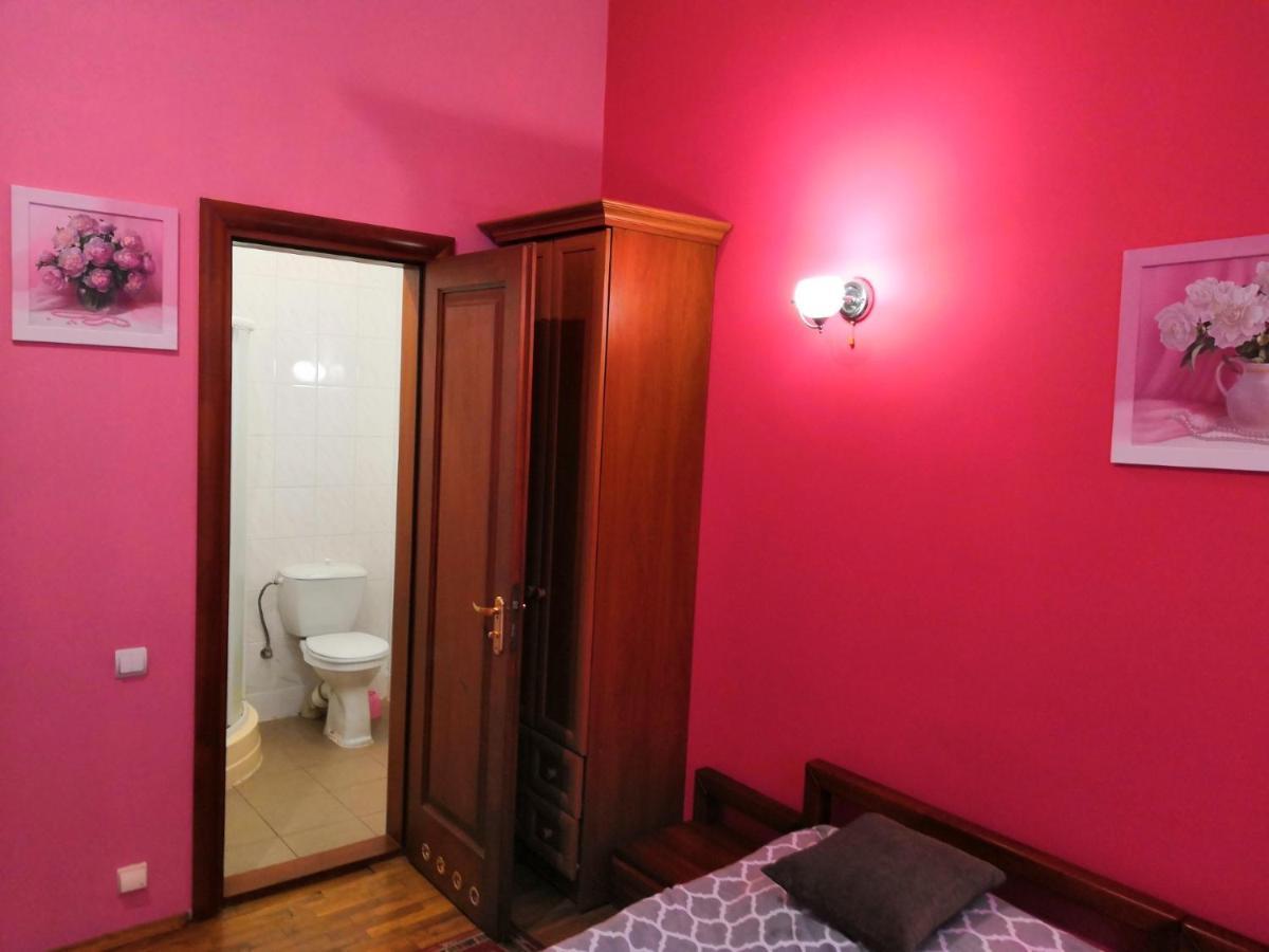 Apartament-Minihotel Elpida 리비프 외부 사진