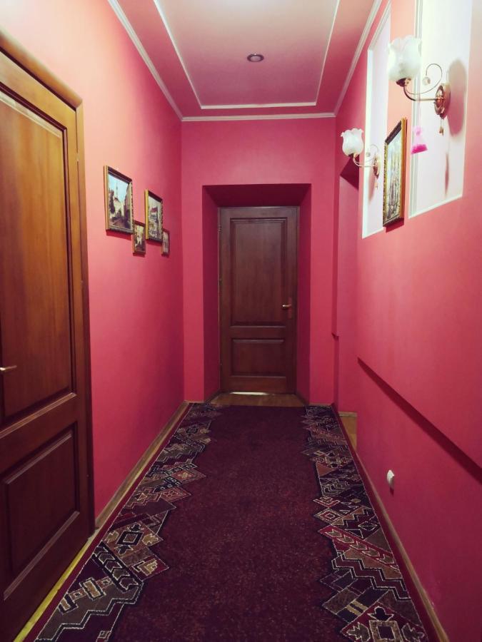 Apartament-Minihotel Elpida 리비프 외부 사진