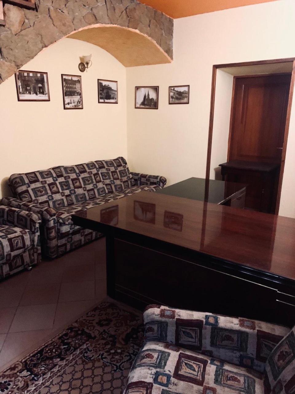 Apartament-Minihotel Elpida 리비프 외부 사진
