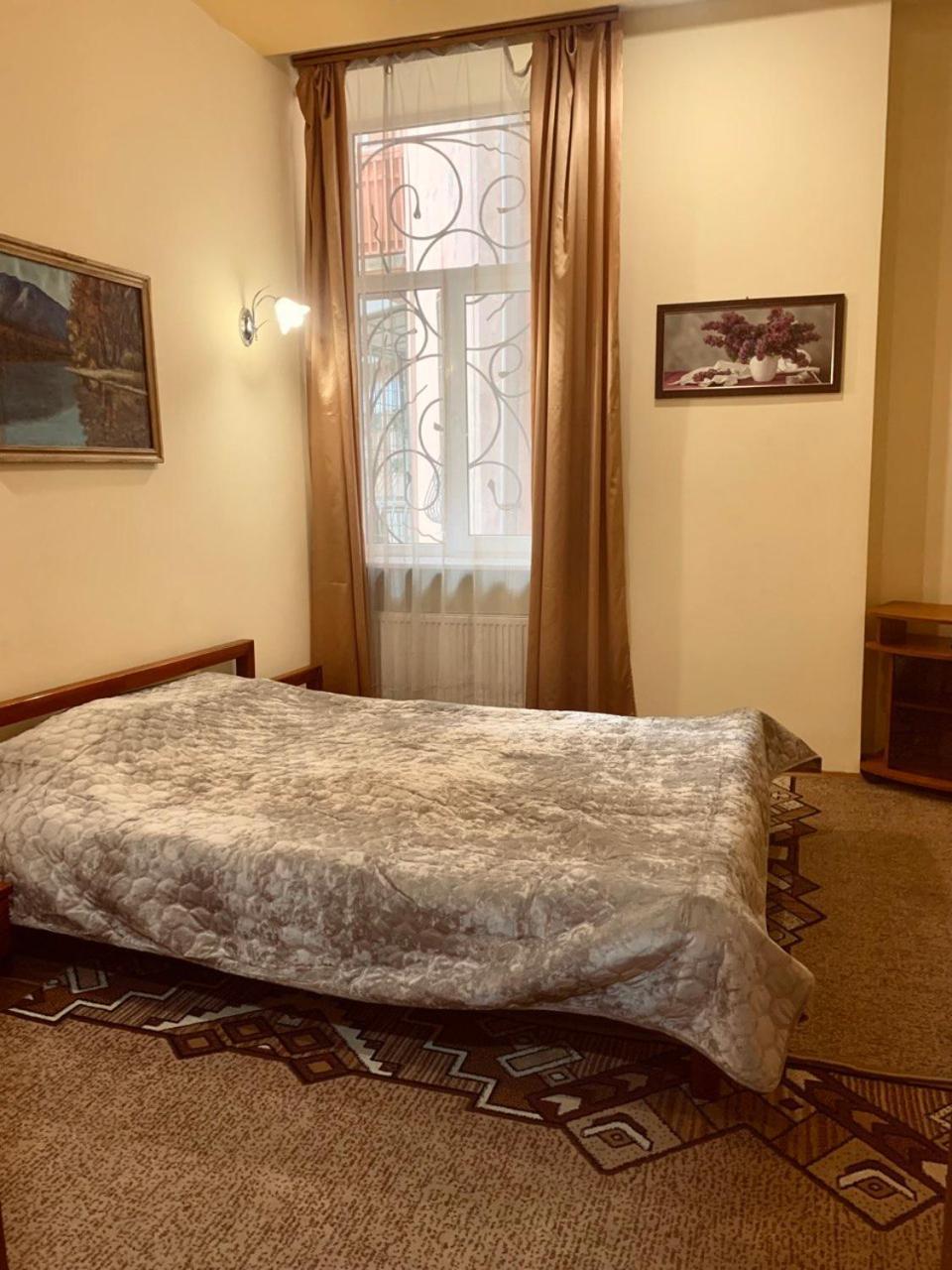 Apartament-Minihotel Elpida 리비프 외부 사진