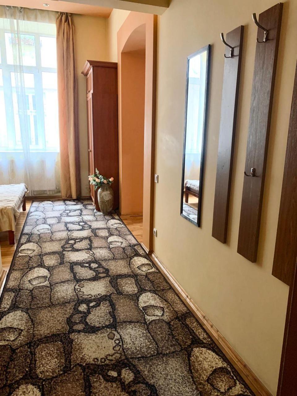 Apartament-Minihotel Elpida 리비프 외부 사진
