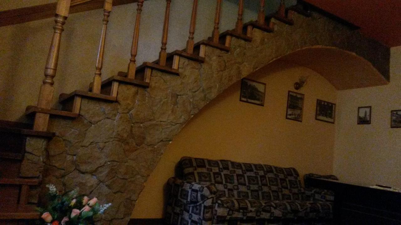 Apartament-Minihotel Elpida 리비프 외부 사진